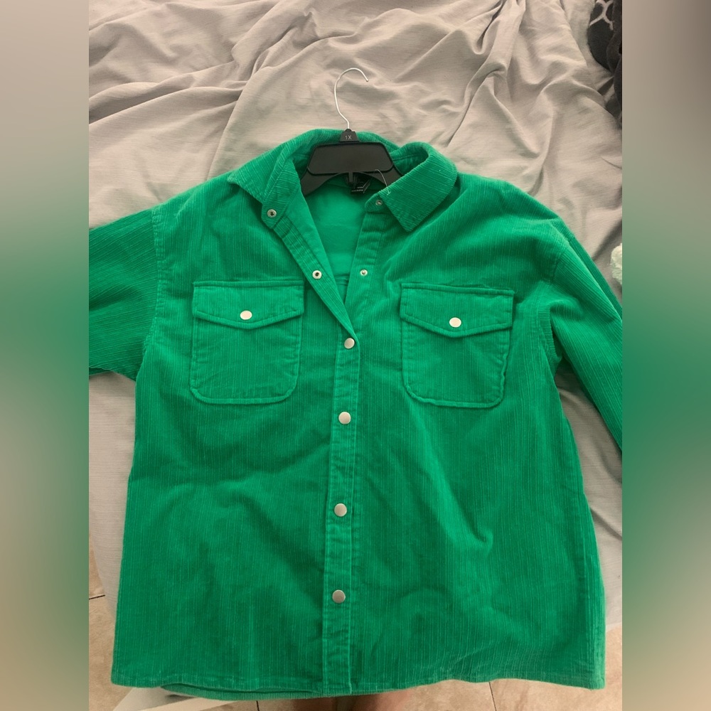 Forever 21 button up shirt jacket green